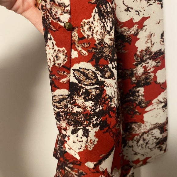 Floral ¾ length sleeve dress - Picture 5 of 6